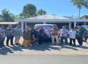 BRI Kantor Cabang Simpang Empat Serahkan Langsung Hadiah Mobil ke Rumah Nasabah