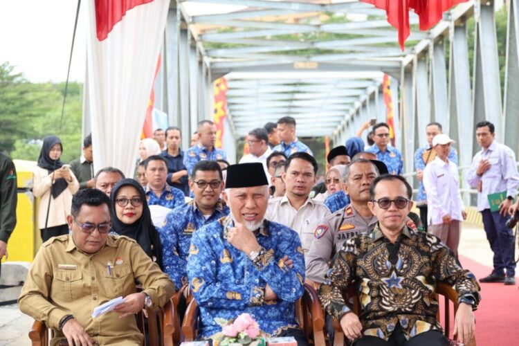 Wujudkan Progul Gerak Cepat Sumbar Kuat, Gubernur Mahyeldi Resmikan 5 Jembatan Strategis Berikut Ini 1 IMG 20250620 WA0000