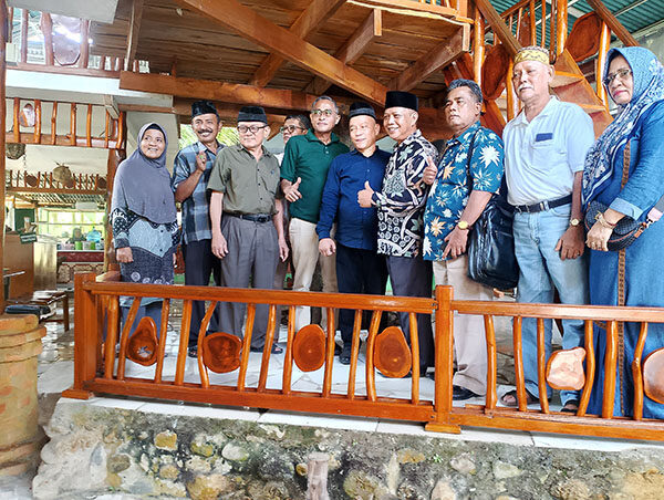 Mengurai dan Mencari Solusi Persoalan Keminangkabauan, IG Centre Gelar Minangkabau Series 1 1 seminar Minangkabau--IG Centre bekerja sama dengan Yayasan Sako Anak Nagari (YASAKO), dan Yayasan Pemajuan Kebudayaan Minangkabau (YPKM) akan menggelar seminar Minangkabau Series 1.