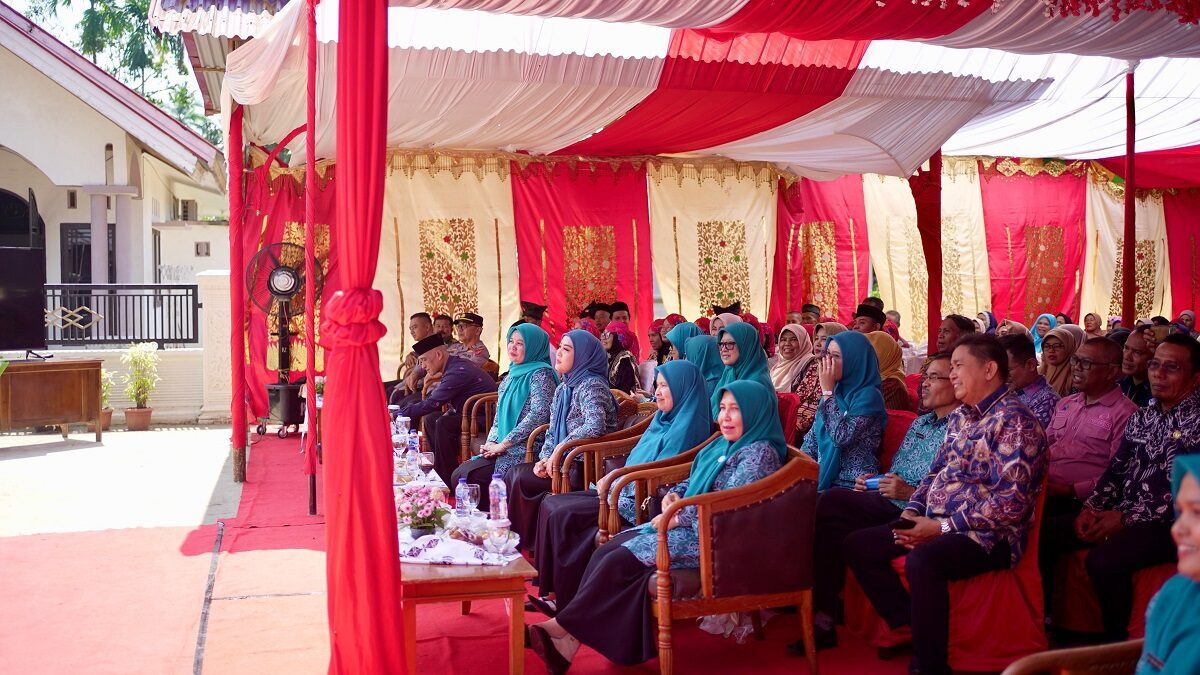 Kader PKK dalam rangka penilaian lapangan lomba gerakan PKK Tingkat Provinsi Sumatera Barat Tahun 2025