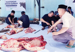 Kantor Imigrasi Kelas I TPI Padang Gelar Penyembelihan Hewan Kurban 2 Kantor Imigrasi Kelas I TPI Padang Gelar Penyembelihan Hewan Kurban