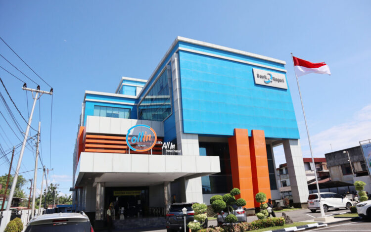 Bank Nagari Luncurkan Program Member Get Member, Hafid Dauli: Kami Ingin Libatkan Nasabah 1 Kantor Pusat Bank Nagari di Jalan Pemuda No.21 Padang.