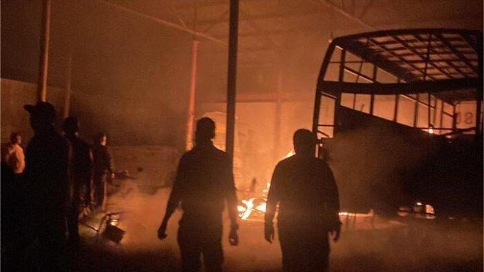 Bengkel Bus Yanti Grup Kebakaran 1 Kebakaran bengkel di Bukittinggi 1462025