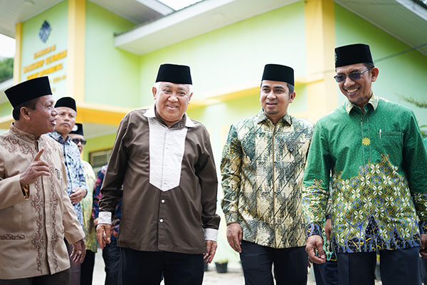 Ketua Dewan Pembina Pimpinan Pusat Muhammadiyah, Kunjungi Kota Solok 1 Ketua Dewan Pembina Pimpinan Pusat Muhammadiyah Kunjungi Solok