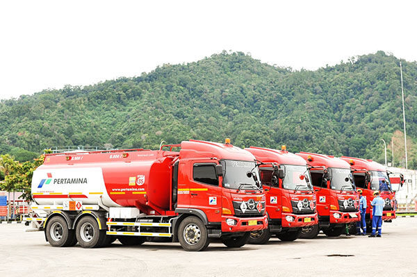 Percepat Pemulihan Ketahanan BBM ke Bengkulu, Pertamina Patra Niaga Sumbagut Dukung Skema RAE melalui IT Teluk Kabung 1 KIRIM BBM-Pertamina Patra Niaga Sumbagut melakukan pengiriman BBM dari IT Teluk Kabung ke Bengkulu.