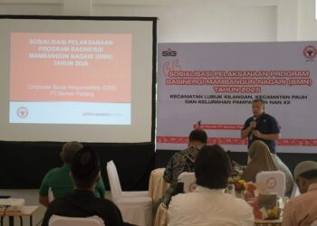 SOSIALISASIKAN PROGRAM BMN— PT Semen Padang menggelar sosialisasi Program Basinergi Mambangun Nagari (BMN), dengan melibatkan pemangku kepentingan dari tiga kecamatan di Kota Padang, yakni Lubuk Kilangan, Lubuk Begalung, dan Pauh.