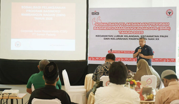 Perkuat Sinergi Pemberdayaan, PT Semen Padang Sosialisasikan Program BMN ke Forum Nagari dan Pemangku Kepentingan 1 SOSIALISASIKAN PROGRAM BMN— PT Semen Padang menggelar sosialisasi Program Basinergi Mambangun Nagari (BMN), dengan melibatkan pemangku kepentingan dari tiga kecamatan di Kota Padang, yakni Lubuk Kilangan, Lubuk Begalung, dan Pauh.