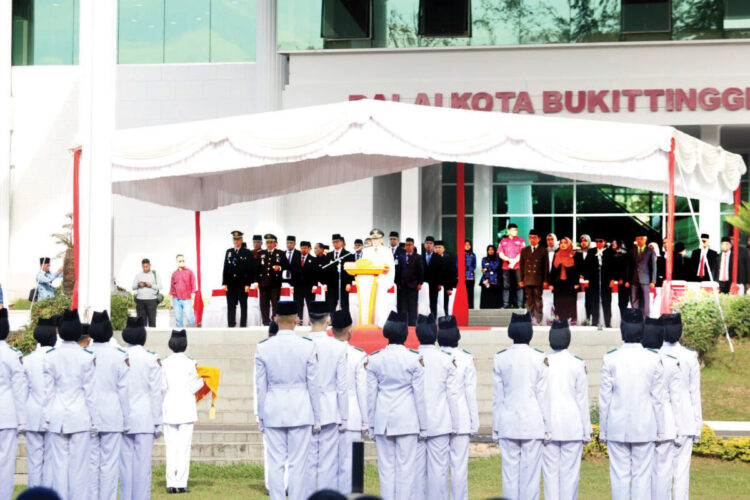 Bukittinggi Peringati Harlah Pancasila 2025, Wako Tegaskan Komitmen Jaga Ideologi dan Sejarah 1 UPACARA HARLAH PANCASILA— Pemko Bukittinggi menggelar upacara peringatan Harlah Pancasila tahun 2025, di Halaman Balai Kota Bukittinggi, Minggu (1/6).