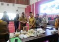 UMKM Naik Kelas, Pemko Padang Pastikan Produk Sudah Bersertifikat Halal 11 UMKM Naik Kelas, Pemko Padang Pastikan Produk Sudah Bersertifikat Halal