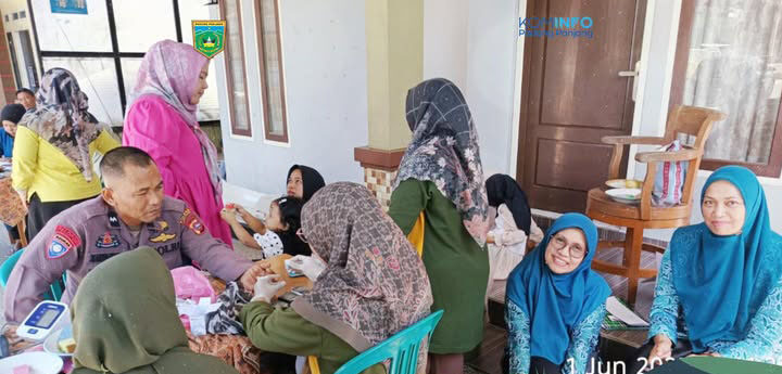Posyandu di Komplek Sago Residence Berikan Layanan Balita, Lansia dan PTM 1 Posyandu di Komplek Sago Residence Gelar Kegiatan Integrasi Layanan Primer