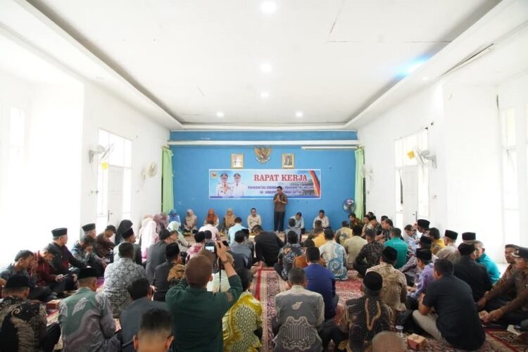 RAKOR—Terlihat suasana Rakor Pemda Tanahdatar dengan Pemnag di Batusangkar.
