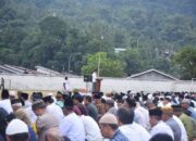 Wako Riyanda dan Wawako Jeffry Ikut Hadir, Ratusan Warga Shalat Idul Adha di Lapangan Ombilin