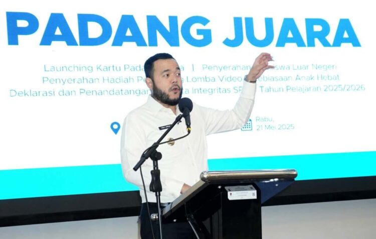 Dimulai 25 Juni Hingga 31 Agustus, Wako Ajak Warga Padang Manfaatkan Program Pemutihan PKB 1 PEMUTIHAN PAJAK— Wali Kota Padang Fadly Amran, mengajak warga Kota Padang untuk segera memanfaatkan program pemutihan pajak kendaraan bermotor (PKB) yang digagas Pemerintah Provinsi Sumbar. program pemutihan pajak kendaraan bermotor ini akan berlangsung mulai 25 Juni hingga 31 Agustus 2025.