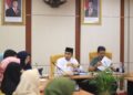 Wali Kota Solok Lanjutkan Rapat Percepatan Pembangunan Bersama OPD 10 Wali Kota Solok Lanjutkan Rapat Percepatan Pembangunan Bersama OPD