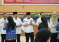 Wali Kota Solok Serahkan SK CPNS kepada 112 Formasi Baru Tahun 2024 11 Wali Kota Solok Serahkan SK CPNS kepada 112 Formasi Baru Tahun 2024
