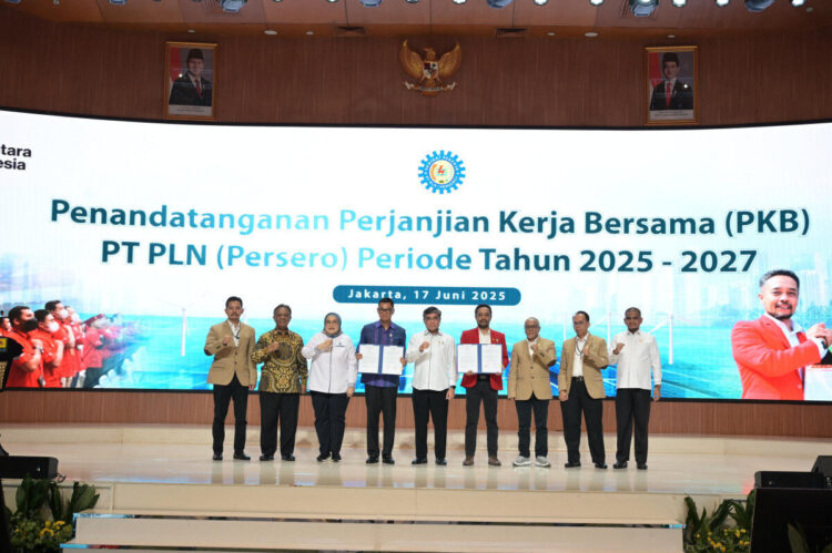 Serikat Pekerja Dirut PLN Teken Perjanjian Kerja Bersama, Kawal Pengelolaan BPI Danantara dan Pelaksanaan RUPTL Tahun 2025-2034 1 WhatsApp Image 2025 06 18 at 19.39.10