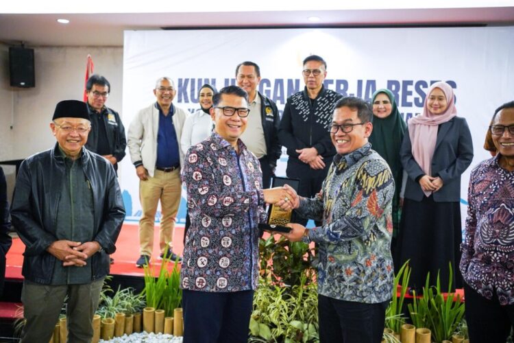 Tegaskan Komitmen Listrik Andal dan Merata di Sumatera, PLN Paparkan Kondisi Kelistrikan dalam Forum Reses Komisi XII DPR RI di Jambi 1 a0a9282e 0008 491a b1b0 52cdc1e295a2