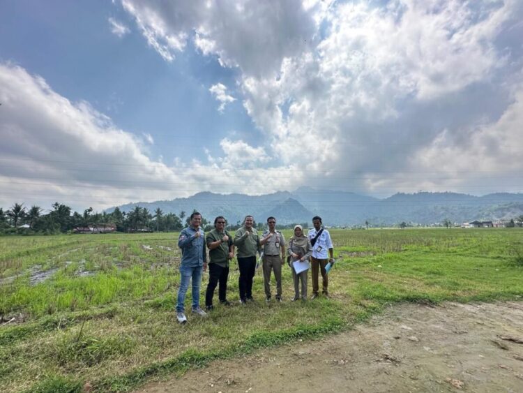 Jelang Momentum Hari Pancasila, PLN UIP Sumbagteng Terima Pertimbangan Teknis Pertanahan SKTT 150 kV GIS Padang 1 menerima dokumen--PT PLN (Persero) melalui Unit Induk Pembangunan Sumatera Bagian Tengah (UIP Sumbagteng) menerima dokumen Pertimbangan Teknis Pertanahan dari Kantor Pertanahan Kota Padang.