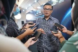 Indonesia Berpotensi Alami Kenaikan Harga BBM 1 Chief Economist Bank Mandiri Andry Asmoro.
(Jawa Pos)