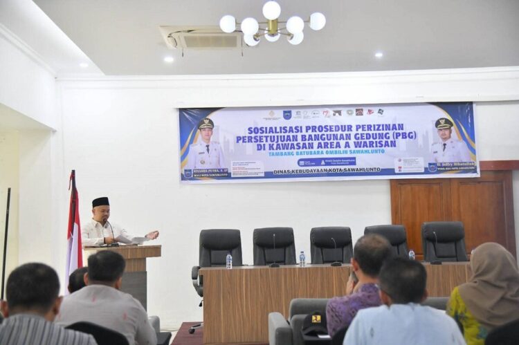 Wawako: Taat PBG Kawasan WTBOS adalah Wujud Jaga Warisan Dunia 1 kegiatan Sosialisasi Prosedur Perizinan Persetujuan Bangunan Gedung PBG untuk kawasan WTBOS yang berlangsung di Hotel Khas Ombilin K