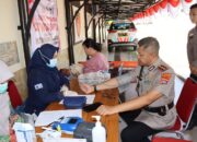 Peringatan Hari Bhayangkara ke-79, Ribuan Warga Mentawai Antusias Ikuti Gerak Jalan Santai