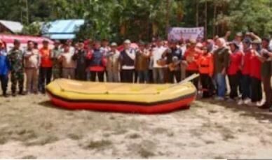 Jambore Penguatan Kapasitas Kesiapsiagaan Kebencanaan Berakhir, Perkuat Edukasi dan Mitigasi Bencana di Pasaman 1 PENUTUPAN JAMBORE— Pj Sekda Silvia Evayanti menutup secara resmi Jambore Penguatan Kapasitas Kesiapsiagaan Kebencanaan Kabupaten Pasaman yang berlangsung selama tiga hari, 24-26 Juni 2025 pada Kamis (26/6).