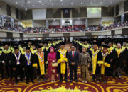 UNP Wisuda 2.200 Lulusan, Hadirkan Migran Centre untuk Siapkan SDM Bekerja di Luar Negeri