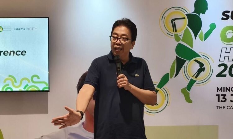 Rekomendasi Dokter Ortopedi, Lari Aman untuk Semua Usia Termasuk Penyintas Cedera 1 SPESIALIS ORTOPEDI— Spesialis ortopedi dr Kiki Novito, SpOT dalam konferensi pers SOHM 2025 di Pakuwon City Mall 1, Jumat (11/7).