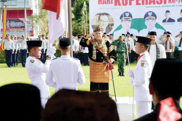 32 Tahun Ibukota Agam, Bupati Ajak Masyarakat Bangun Lubuk Basung jadi Lebih Baik 1 BUPATI Agam, Benni Warlis menjadi Inspektur Upacara peringatan Lubuk Basung sebagai Ibu Kota Kabupaten Agam ke-32 dan Hari Koperasi ke 78.