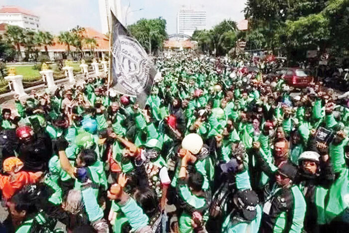 Kelompok Ojol akan Gelar Unjuk Rasa, Ajukan 3 Tuntutan Salah Satunya Soal Status Pekerja 1 ILUSTRASI— Demo ojol.