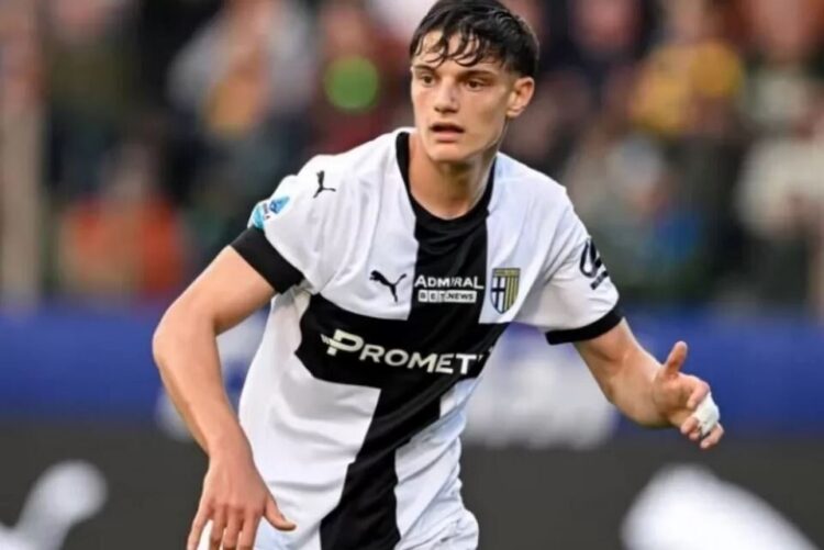 Cari Suksesor Virgil van Dijk, Liverpool Bersaing dengan 10 Klub Liga Inggris Demi Dapatkan Bek Parma Giovanni Leoni 1 Giovanni Leoni