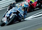 Patah Tangan Buntut Kecelakaan di Assen, Alex Marquez Terancam Absen di MotoGP Jerman 2025