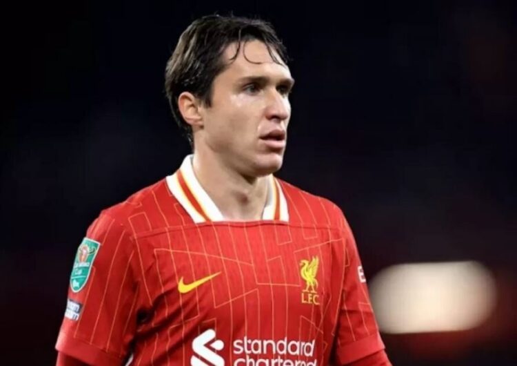 Atalanta Siap Tebus Federico Chiesa, Liverpool Tawarkan Bantuan Bayar Gaji 1 RUMOR— Atalanta dikabarkan siap membayar sebesar EUR 12 juta untuk pemain Liverpool asal Italia, Federico Chiesa. Liverpool siap menanggung sebagian besar gaji sang pemain untuk mendukung kepergiannya dari Stadion Anfield.
