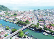 2 Alat Berat Diturunkan Keruk Sedimen Batang Arau, Sepanjang 530 Meter dari Jembatan Siti Nurbaya ke Arah Hulu Sungai