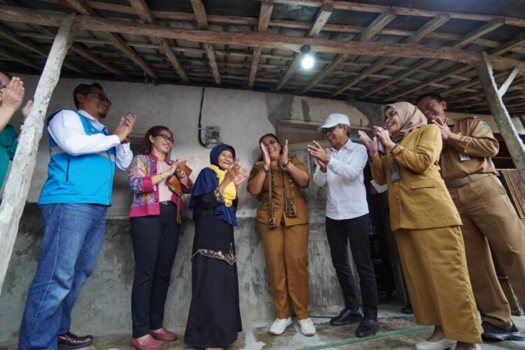 Light Up The Dream, Program Donasi Pegawai PLN Nyalakan 33 Ribu Lebih Sambungan Listrik Gratis Bagi Keluarga Kurang Mampu 1 9d18058f a472 4a78 9954 990c5b84efd4