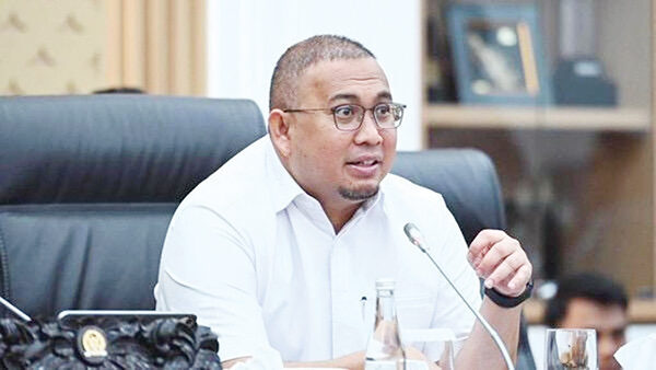 Andre Rosiade: Netflix hingga YouTube Untung di Indonesia tanpa Investasi, Telkom Tergerus 1 RAPAT DENGAR PENDAPAT— Wakil Ketua Komisi VI DPR dari Fraksi Gerindra Andre Rosiade, saat menghadiri Rapat Dengar Pendapat (RDP) Komisi VI dengan Telkom, Rabu (2/7).