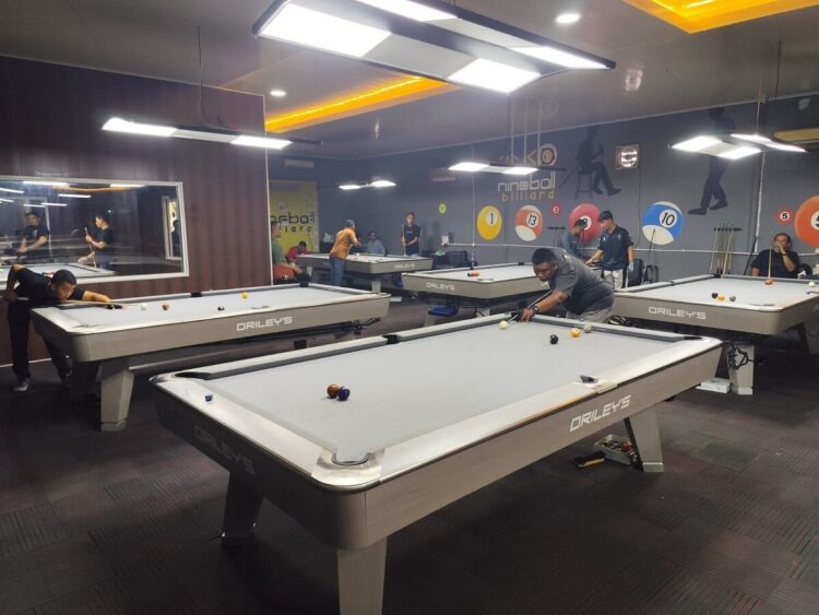 Anggota DPRD Kota Payakumbuh Dukung Turnamen Biliard 1 Anggota DPRD Kota Payakumbuh Dukung Turnamen Bilyard