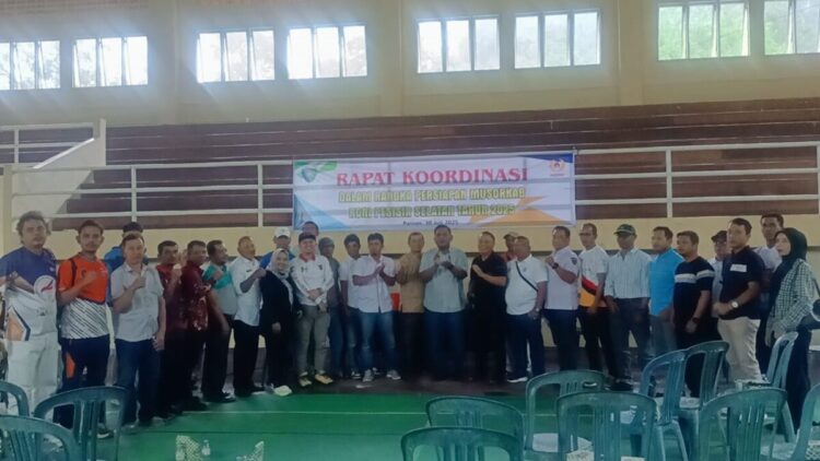 M. Adli Nyatakan Siap Maju Ketua KONI Pessel, Musorkab Digelar 9 Agustus 1 RAPAT KOORDINASI— KONI Kabupaten Pesisir Selatan menggelar rapat koordinasi persiapan Musorkab Koni Kabupaten Pesisir Selatan 2025, Rabu (30/7).