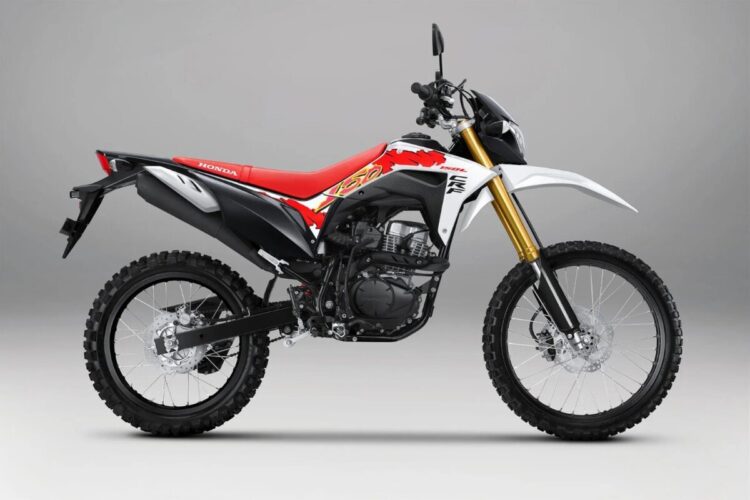 GIIAS 2025, New CRF 150L Hadir dengan Penyegaran Terbaru 1 TAMPILAN BARU—New CRF 150L hadir dengan tampilan baru di di Gaikindo Indonesia International Auto Show (GIIAS) 2025.