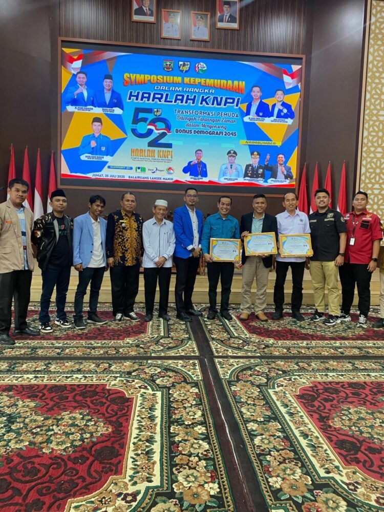 Peringati Harlah Ke-52, KNPI Sijunjung Gelar Simposium Kepemudaan dan Lepas Bibit Ikan di Sungai 1 IMG 20250726 WA0002