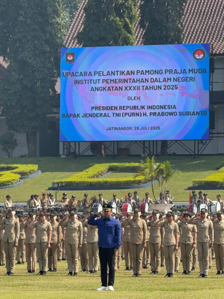 Bangga! Bupati Sijunjung Benny Dwifa Ditunjuk Jadi Komandan Upacara Kelulusan Praja di IPDN, Presiden RI Prabowo Subianto Selaku Inspektur 1 IMG 20250727 WA0004
