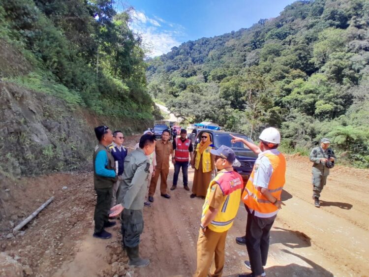 KSDA Sumbar Sebut, Tidak Ada Aktifitas Ilegal Logging di Wilayah Hutan Konservasi Solok-Pessel 1 KSDA Sumbar Tidak Ada Aktifitas Ileggal Logging di Wilayah Hutan Konservasi Solok