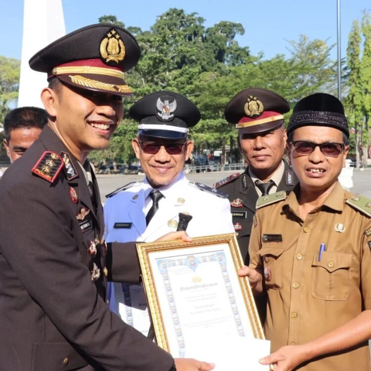 Nagari Baringin Raih Penghargaan di Hari Bhayangkara ke-79 1 Nagari Baringin Raih Penghargaan Pada HUT BHAYANGKARA 79