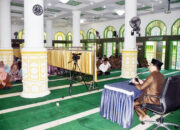 Wirid Mingguan Korpri, Pegawai Pemkab Agam Dibekali Ilmu Fiqih Penyelenggaraan Jenazah