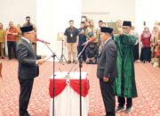 Rismal Hadi Resmi Dilantik sebagai Sekda Bukittinggi, Wako Tekankan Profesionalisme dan Sinergi