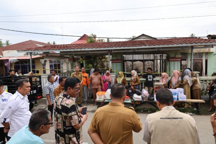 Wawako Mulyadi Serahkan Bantuan