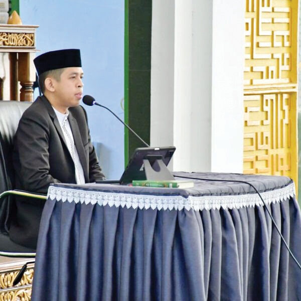 Kuatkan Spiritualitas ASN, Korpri Agam Gelar Wirid Mingguan di Masjid Agung Nurul Falah 1 WIRID MINGGUAN— Korpri Kabupaten Agam kembali melaksanakan wirid mingguan di Masjid Agung Nurul Falah, Lubuk Basung,
Jumat (18/7).