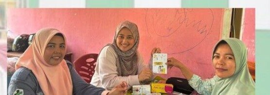 Puskesmas Kampung Baru Padusuna Hadirkan Inovasi Program Kesehatan Ibu 1 HADIAH—Puskesmas Kampung Baru Padusunan saat mendapatkan hadiah dalam pelaksanaan Inovasi pada program kesehatan Ibu dan kesehatan reproduksi yaitu SI BUCEK BUMING yang merupakan singkatan dari siapkan Ibu hamil cegah komplikasi dengan buku monitoring.