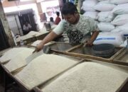 Antisipasi Beredar Beras Oplosan, Wawako Suryadi Nurdal Ingatkan Pedagang dan Masyarakat