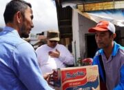 Warga Kurang Mampu Dapat Sembako dan Uang Tunai